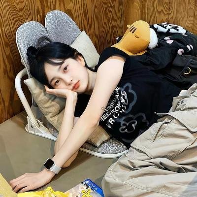 蕾哈娜内衣秀2